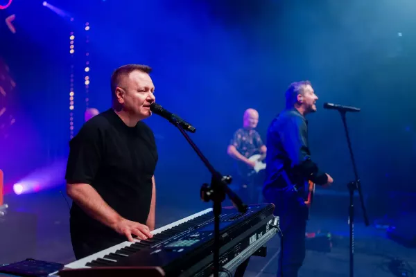 Grupa Classic porwała tłumy na Andrzejkowej Gali Gwiazd 2024 w Radomiu! Zobacz nagranie „To nie miłość tylko przyjaźń”