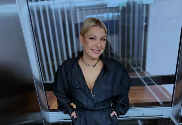 Gwiazda disco polo Magda Narożna wypłakuje się w lesie