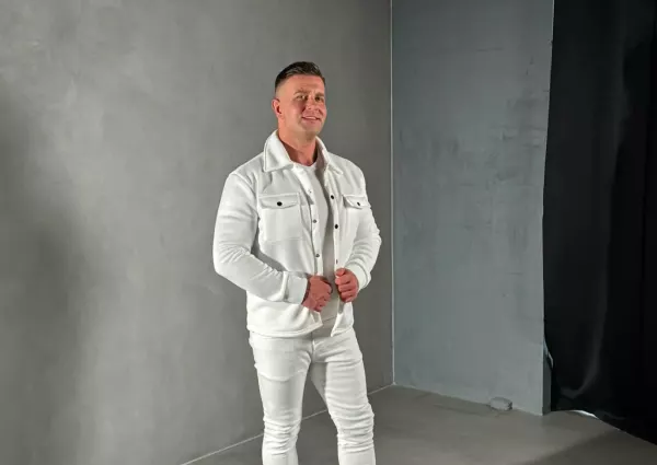 Gwiazdor disco polo Bartosz Jagielski o obrzydliwych amorach. Za odmowę spotkał go hejt w komentarzach