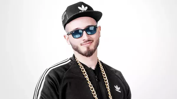 Ile lat ma Boogie z Łobuzów?