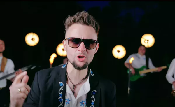 „Ja i Ty„ – Najnowszy hit zespołu Roy podbija rynek disco polo! To ich najlepsza produkcja? Fani ostro komentują 