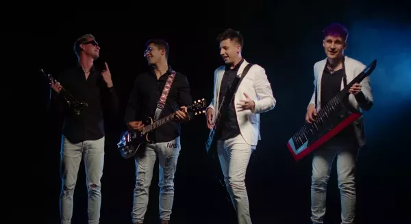 „Jedna niewiadoma„ w odświeżonym brzmieniu! Hit od Menelaos & Spontan & Discoboys w wersji klubowej!