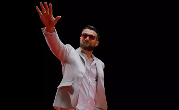 Karol Zawrotniak z zespołu Defis – kim jest wokalista, ile ma lat, czy ma żonę i dzieci