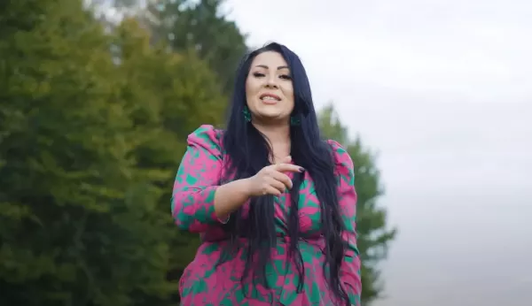 Kaszubska Influencerka w nowym teledysku! ”Fajna Babka” to ukłon w stronę kobiet
