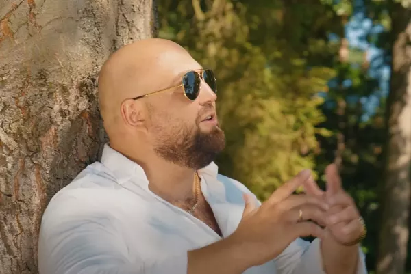 Łukasz Zdyb, sołtys z Dolnego Śląska gwiazdą disco polo?! Tak podbija serca na TikToku VIDEO