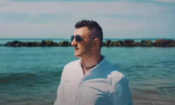 „Kolorowe lato„ - wyjątkowy hit disco polo! Artysta z USA odkrywa nowe brzmienia