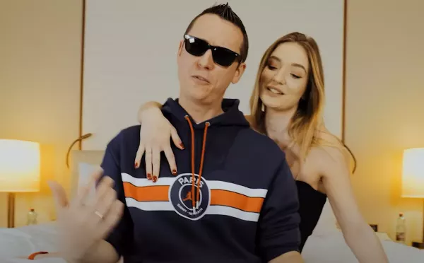 Kontrowersyjny tekst i ciekawe brzmienie w disco polo, czyli zaskakująca nowość od formacji Swinger pt. ”Nie udawaj” szaleje w sieci!