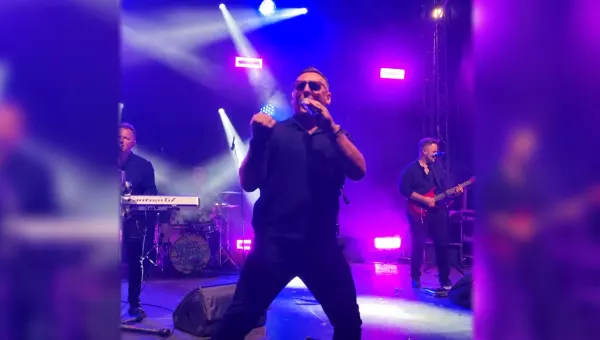 Krzysztof Górka - Szalony Drużba wykonał „Wolność" zespołu Boys na koncercie