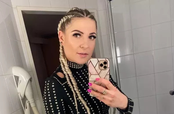 Magdalena Narożna Piękni i Młodzi odsłoniła swój wyjątkowy tatuaż! Gwiazda disco polo pokazuje go tylko nielicznym! 