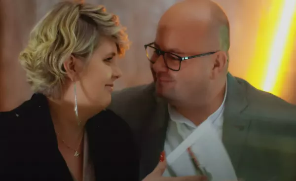 Marcin Kotecki i jego debiutancki hit – „Kochaj Mocno”: O spełnieniu marzeń w rytmie disco polo! Zobaczcie nowość!
