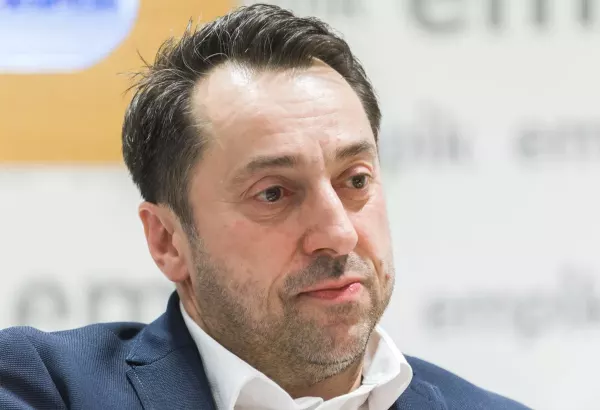 Marcin Miller Boys zaśpiewał wielki hit grupy Classic! Posłuchajcie ”Piękną miałaś twarz”
