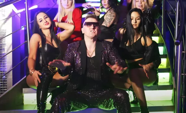 Marioo z klubowym hitem ”One” – czy to nowy przebój disco polo?