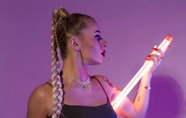 Mega debiut disco polo: Malutka - Corazon! Posłuchajcie premiery!
