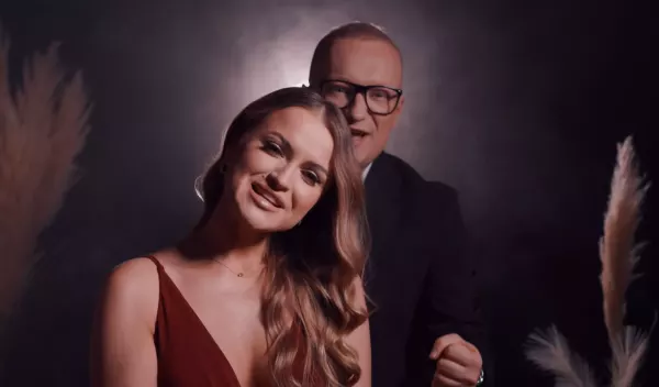 Mega premiera Alexa & Fonzy. „Jej szept" chwyta za serce i rozkłada na łopatki przed Dniem Matki