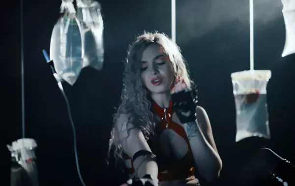 Mega premiera: Top Girls - „Mam Cię dość„. Przekonaj się dlaczego ten klip jest 18+