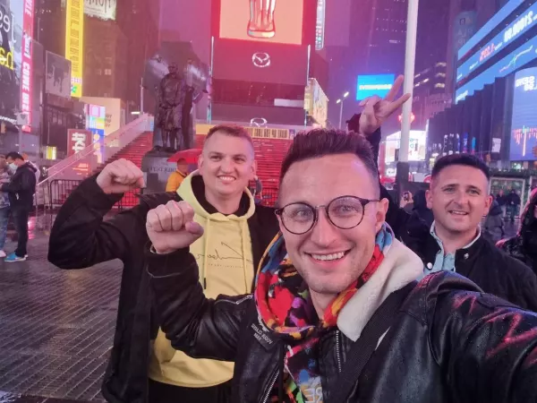 Polonia w USA kocha disco polo?! Zobaczcie występ zespołu Playboys w Chicago! VIDEO
