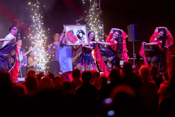 „Miłość w Białymstoku„ - Patrycja Runo zachwyca nowa produkcją disco polo | PREMIERA