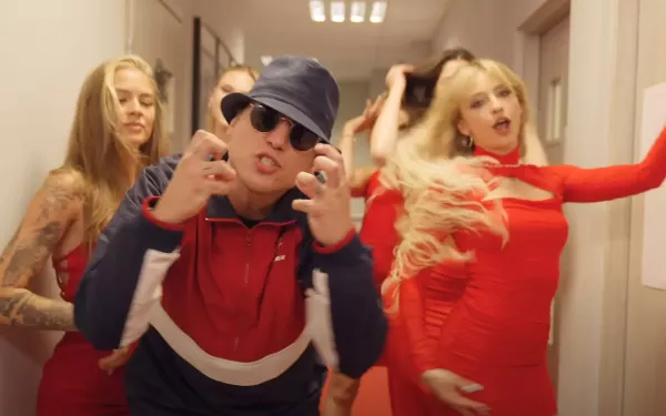 MiłyPan i „Zapomnieć” zaskakują wynikiem na YouTube – liczby mówią same za siebie