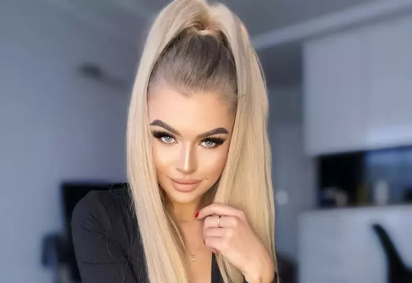 Piękna gwiazda disco polo w samym bikini w ukraińskim kurorcie! Pokazała ciało warte grzechu!