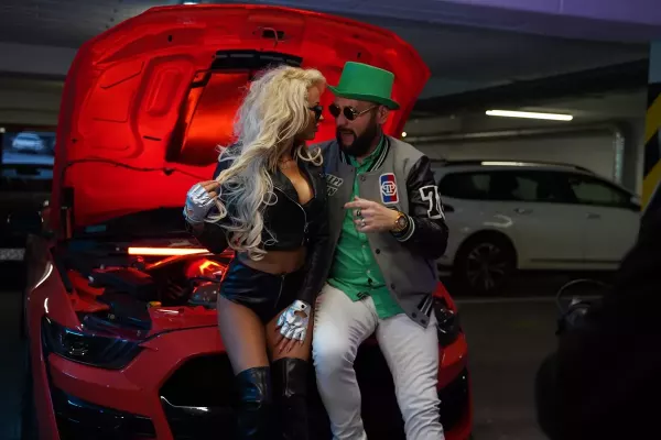 Mustang i piękna kobieta – Von Prais prezentuje gorący hit „Dziewczyna z Mustanga„„