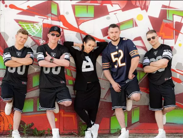 Muzycy z zespołu Basta przyłapani w studio nagraniowym! Artyści disco polo pracują nad nowymi przebojami?!