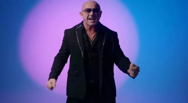 Na parkietach robi się gorąco. Pudzian Band wraca z utworem „Czarne oczy”! Zobacz nowość! 