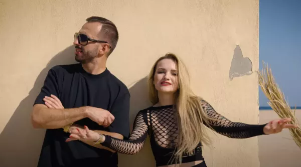 ”NARA” Gośki i Nowatora hitem internetu! Fani disco oszaleli na punkcie nowej premiery

