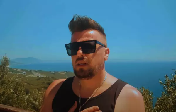 Nexus wraca z emocjonalnym utworem o wakacyjnej miłości. Nowość „Słona łza” już dostępna!

