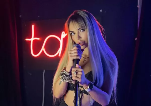 Nie do poznania! Zobacz, jak gwiazda disco polo przeszła spektakularną metamorfozę po „Love Island„!