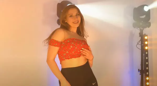 „Niedostępna„ nowym hitem lata?! Do sieci trafiła genialna premiera zdolnego wokalisty disco polo!