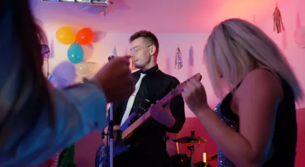 Nowa piosenka Jacka Dworakowskiego "Wejście 83" zdobywa setki tysięcy wyświetleń