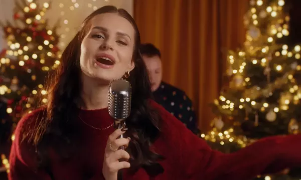 Nowa piosenka „Świąteczna pastorałka” zespołu Altess podbija YouTube i świąteczne playlisty