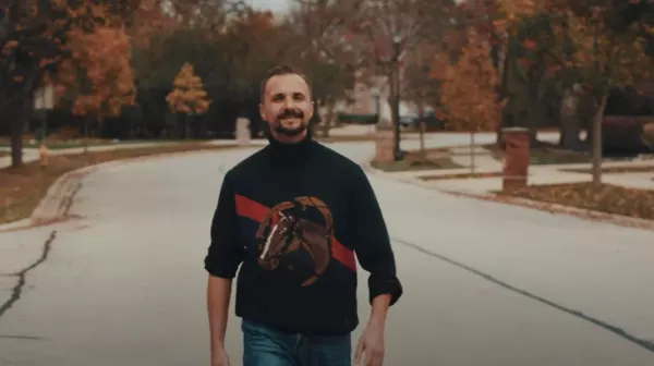 Nowość od Macieja Smolińskiego! ”Lato i My” z amerykańskim klipem zaskoczy fanów disco polo