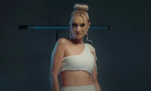 Nowy hit LaViola ”Przyjdzie taki dzień” - taneczna produkcja z porywającym teledyskiem