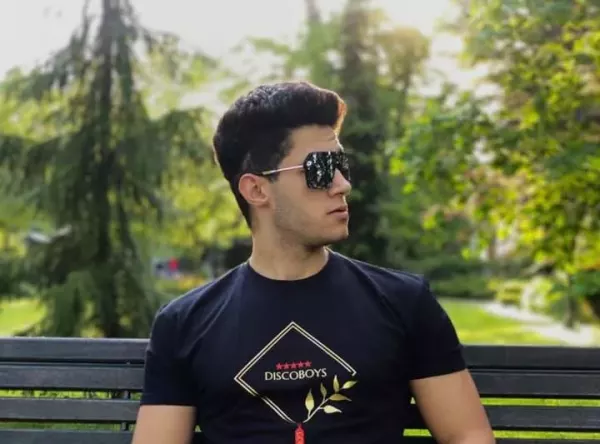 Popularny gwiazdor disco polo bezlitośnie znokautowali konkurencję, a to wszystko dzięki kobiecie!