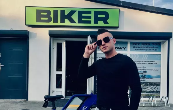 Patryk Szmajkowski z nowym hitem „BIKER„ - wakacyjna opowieść o miłości na rowerze podbije listy przebojów?! 

