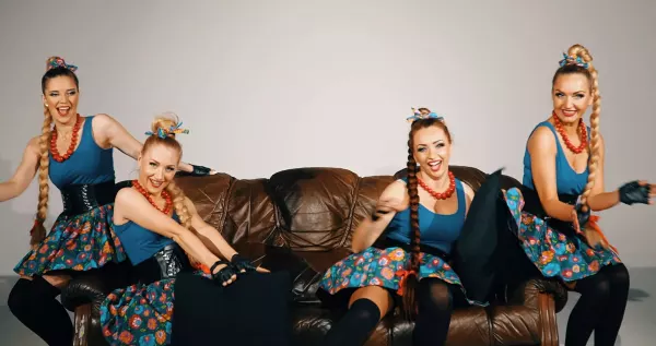 Ponętne góralki i gorąca premiera disco polo ”Wariatka spod Tatr” to doskonała propozycja?!