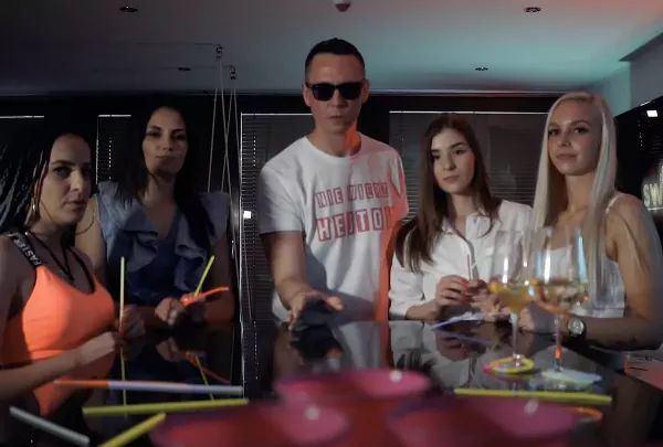 Taneczna premiera disco polo podbije listy przebojów?! Fani zachwyceni nowością twórcy hitu ”Lody”!