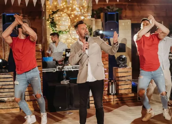 Popularny zespół disco polo skradł show na weselu! Goście zachwyceni zabawą z grupą Effect! Zobaczcie materiał! 
