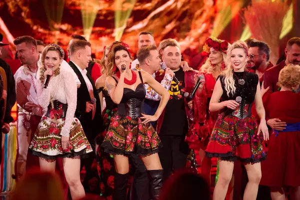 Posłuchajcie jak gwiazdy śpiewają „Furmana„ podczas biesiady „Prawy do Lewego! Biesiada na całego!” | VIDEO