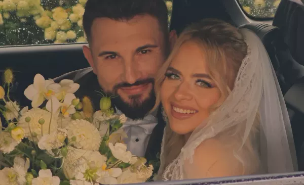 Premiera „A Ty kochaj mnie” Mateuniooo x Kiniaaa. W klipie prawdziwy ślub Mateusza i Kingi