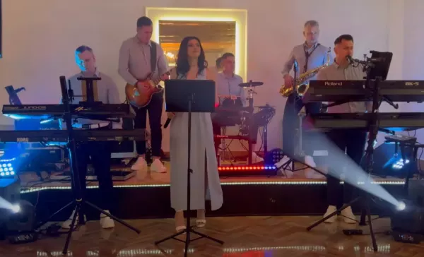 Premiera Eratox Band: Przemek i Daria Budka w utworze pt. „Gwiazda z nieba„! To brzmi świetnie! 