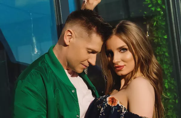 Premiera „Ona ma to coś” od zespołu Alster! To prawdziwy hit disco polo?
