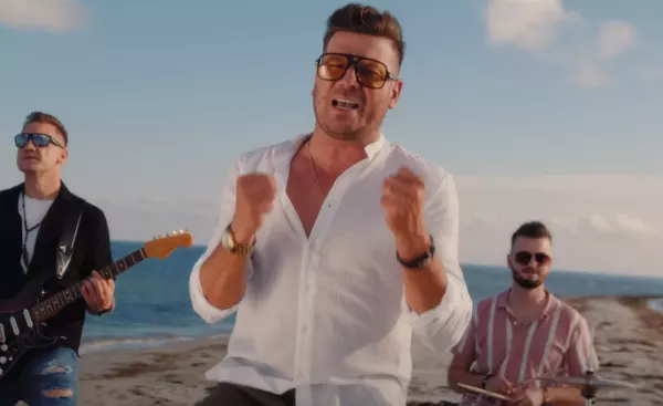 Premiera: Power Play powraca z nowym hitem „W Tę Noc„ – Tego nie możesz przegapić!

