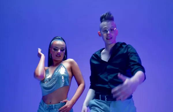 Premiera singla "Ja to mam styl" - Kacper Raduchowski oficjalnie debiutuje w disco polo