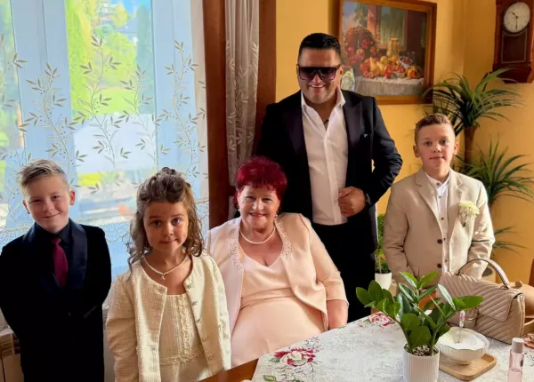 Rodzina Kordiana na wspólnym zdjęciu. Wacław Cieślik pokazał mamę i jej wnuki