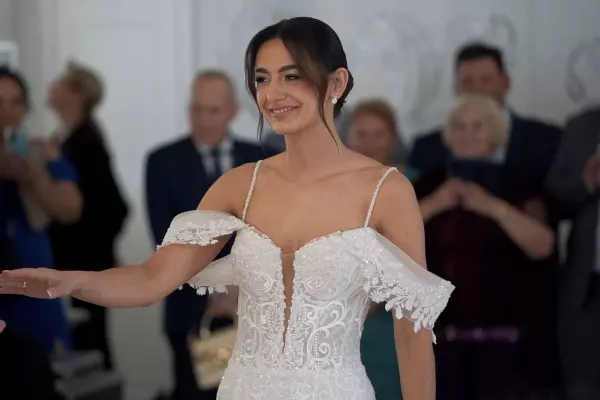 Rok temu Justyna Lubas wyszła za mąż! Niezapomniane wesele z gwiazdami disco polo i teledysk ”Oczu spotkanie”

