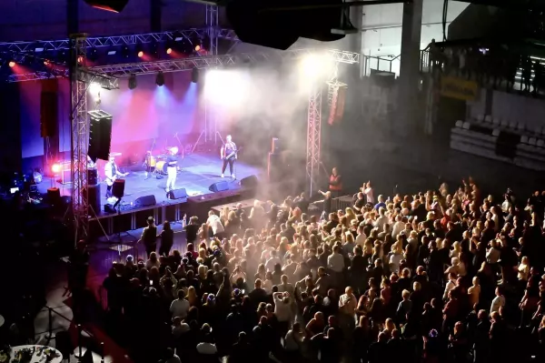 Roztańczony Będzin 2023: Ekscytujące show, szalone tłumy i mnóstwo gwiazd disco polo! [FOTORELACJA]