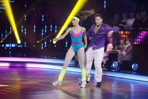Sebastian Fabijański zatańczył do „Halo tu Londyn” Weekend w TzG. Widzowie piszą wprost o finale