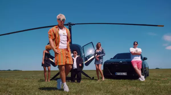 Skolim królem YouTube: „Posłuchaj Mała„ bije rekordy! Pokonał Dodę i Smolastego!
